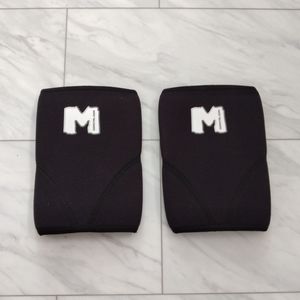 Metal M Knee Sleeves